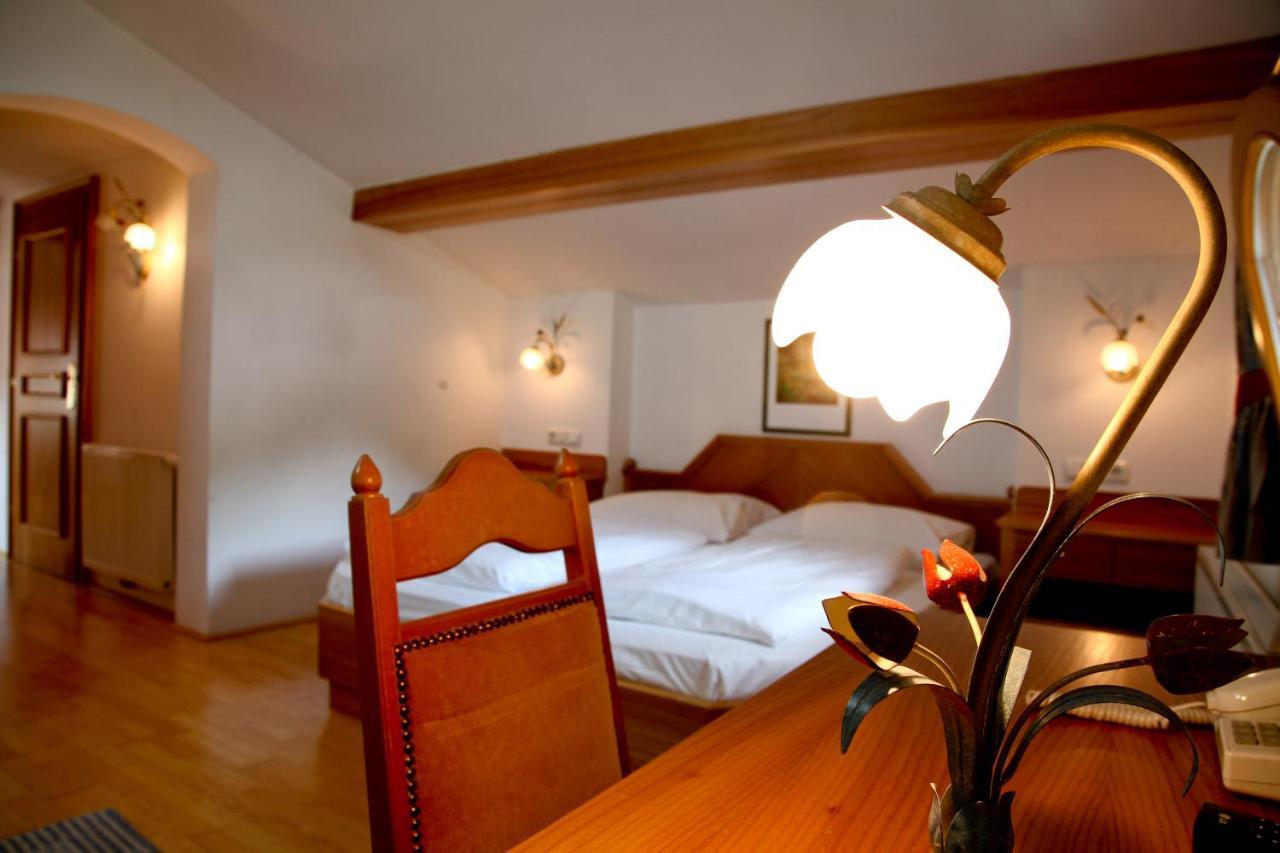 גולינג אן דר זלצאך Gaestehaus Reiter מראה חיצוני תמונה